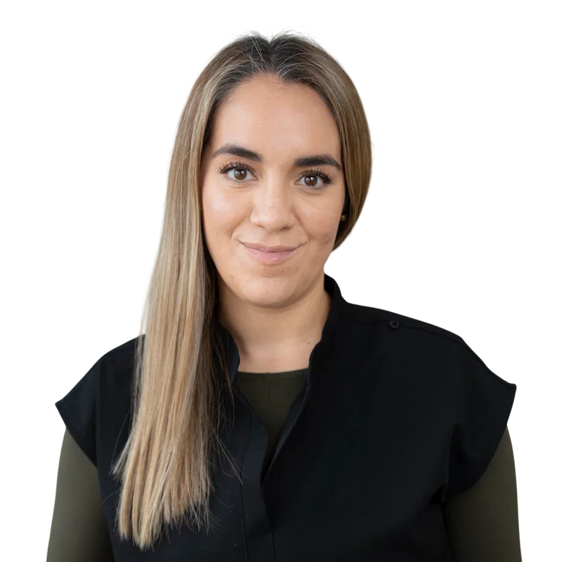 Mariana Lozano Front Desk Manager new